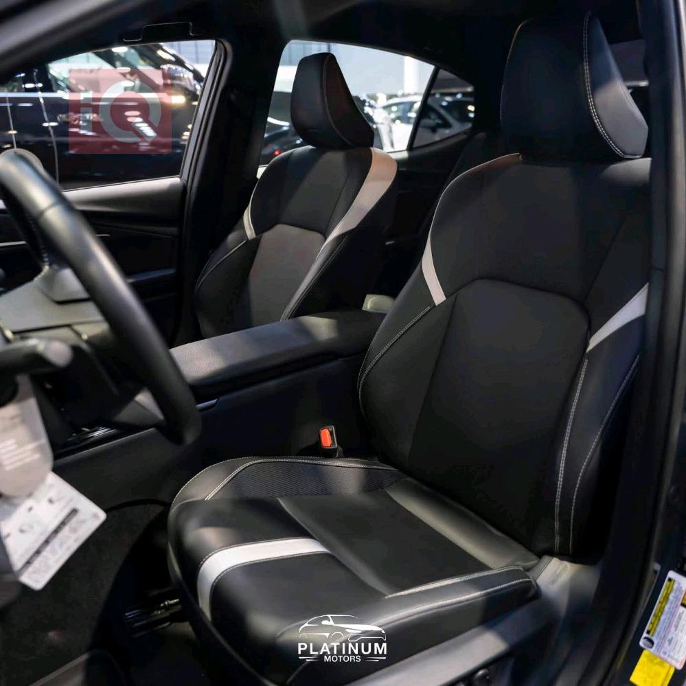 تۆیۆتا کامری